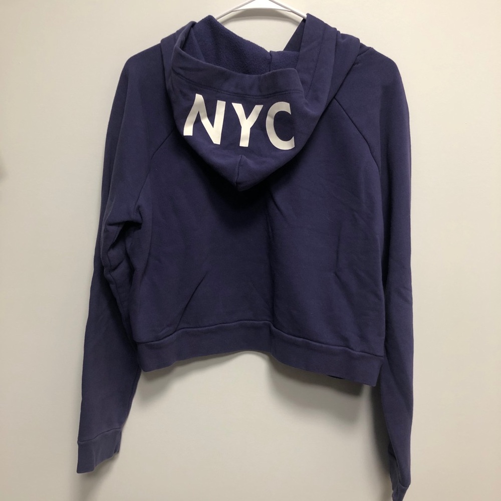 Cropped Sweatshirt - Picture 3 of 4